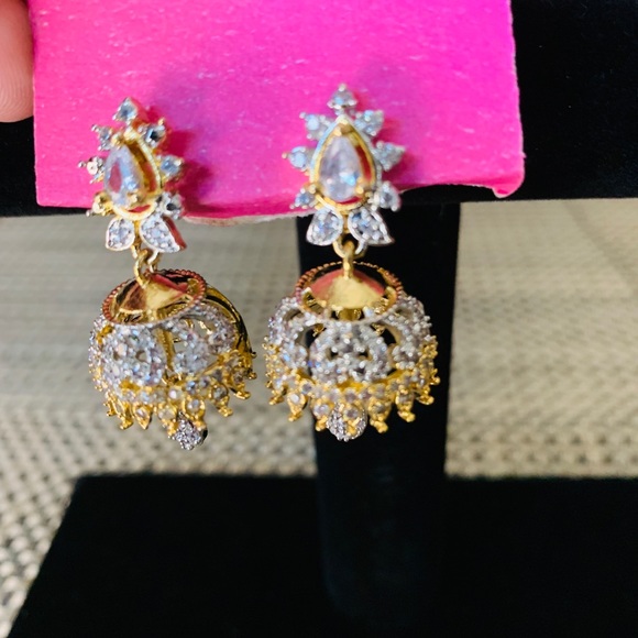 Small size jhumki with color stones - Picture 3 of 8